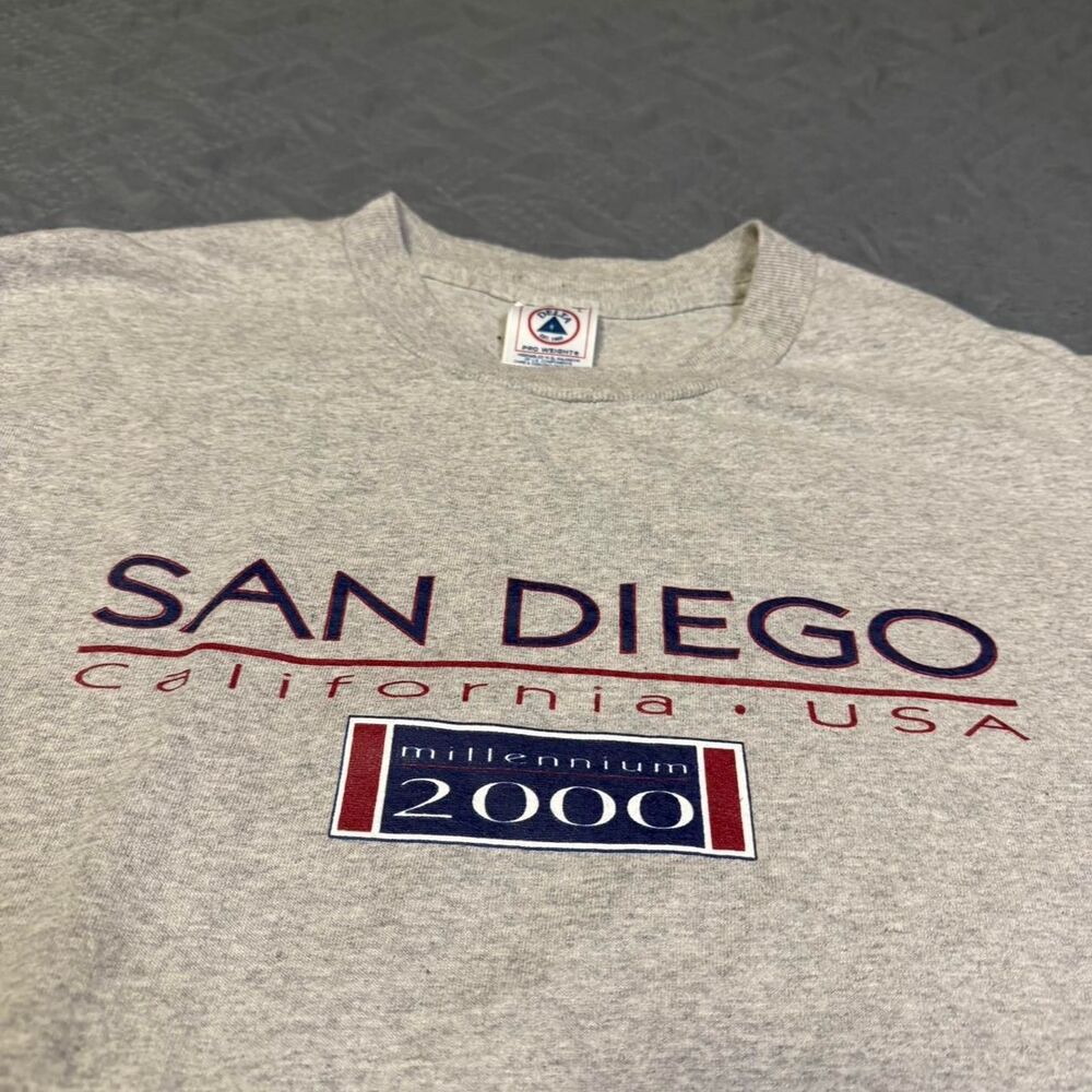 Vintage 2000 San Diego California Destination Tee Men's Size Large Graphic - Picture 2 of 6